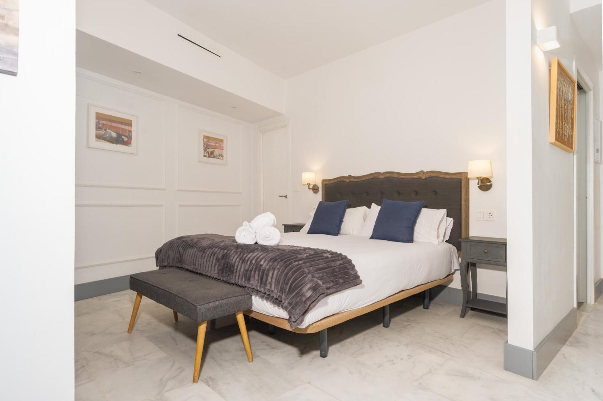 Panther Home Francos Sevilla Dış mekan fotoğraf