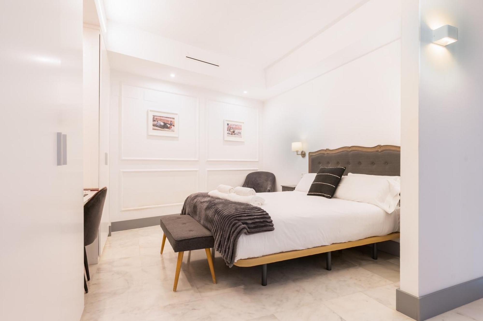 Panther Home Francos Sevilla Dış mekan fotoğraf
